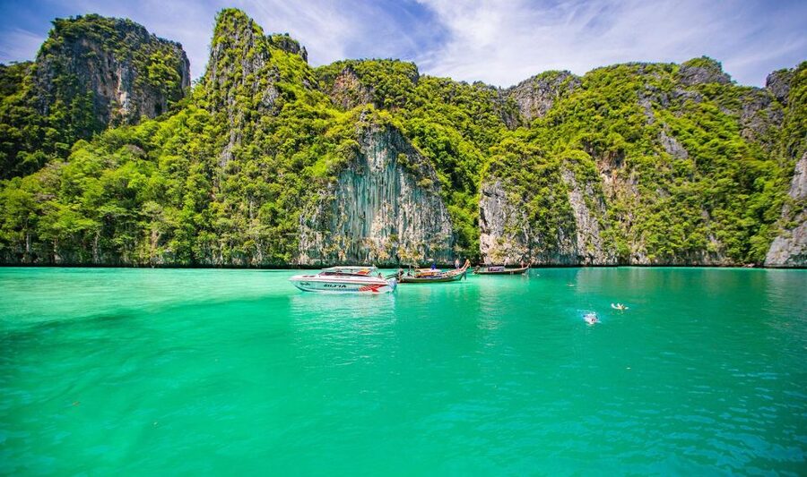 Phi Phi: Half-Day Phi Phi Snorkeling Trip by Longtail Boat - Why the longtail boat is the right way to see Phi Phi