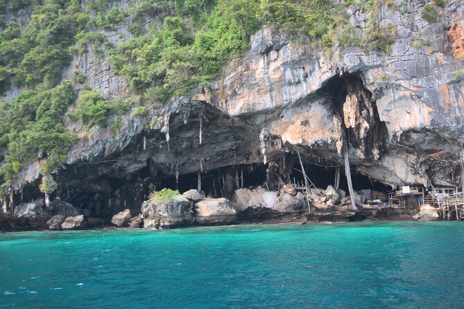 Phi Phi Island Tour from Koh Lanta–Speedboat, Snorkeling&Maya Bay - Maya Bay and the question of beach access