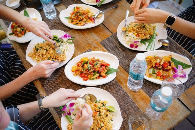 Railay: Hands-On Thai Cooking Class at Railay Beach - Choosing morning, afternoon, or dinner