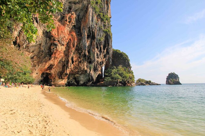 Seven Islands Sunset Tour Krabi with Dinner - Poda Island at sunset