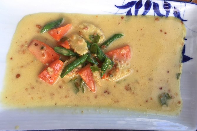 Small-Group Smart Thai Cooking Class in Krabi - The instructors and the feel of the class