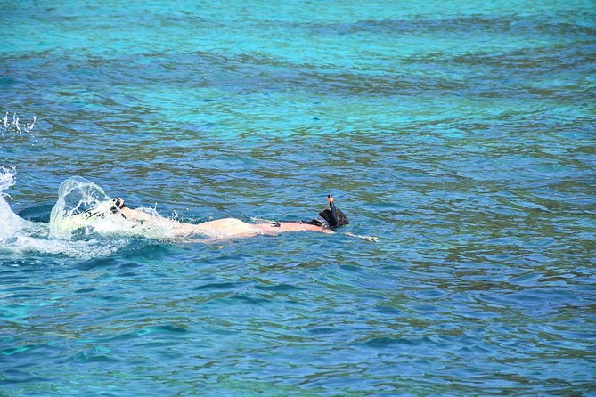 Snorkel Adventure Sea Tour to Koh Rok and Koh Haa from Koh Lanta - Koh Rok Nai beach and the long lunch break