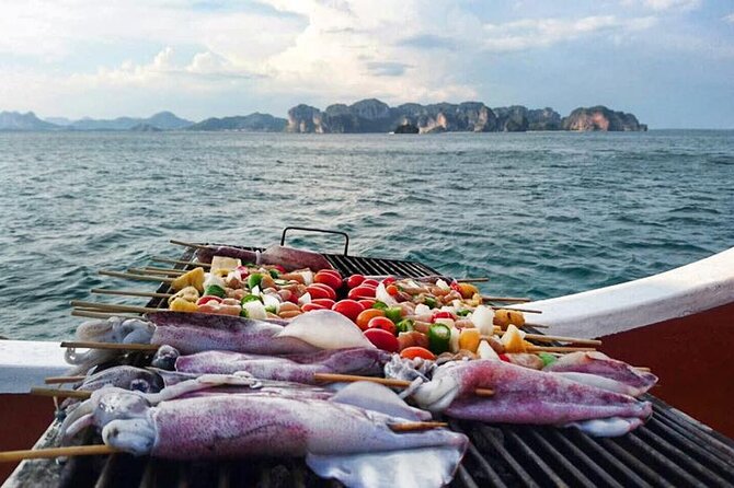 Sunset Dinner Cruise with night Swimming by Luxury Junk Boat - Service is a major part of the value