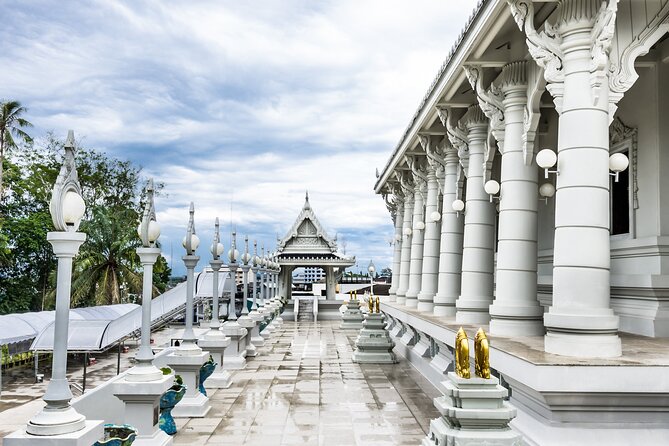 Tiger Cave Temple, Emerald Pool & Hot Springs Tour from Krabi - The guide can shape the whole day
