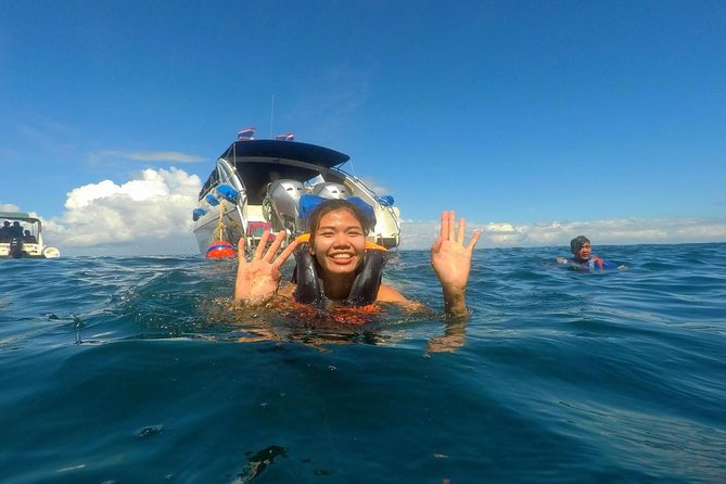 Tin Adventure Sea Tour to 4 Islands & Emerald Cave from Koh Lanta - Koh Kradan: lunch on a white-sand beach