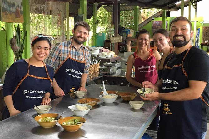 Ya Thai Cookery School Class in Krabi - How the hotel pickup affects your day